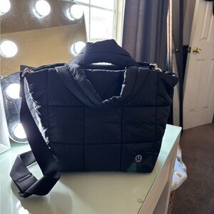 Lululemon Black Quilted Grid Crossbody bag 5L